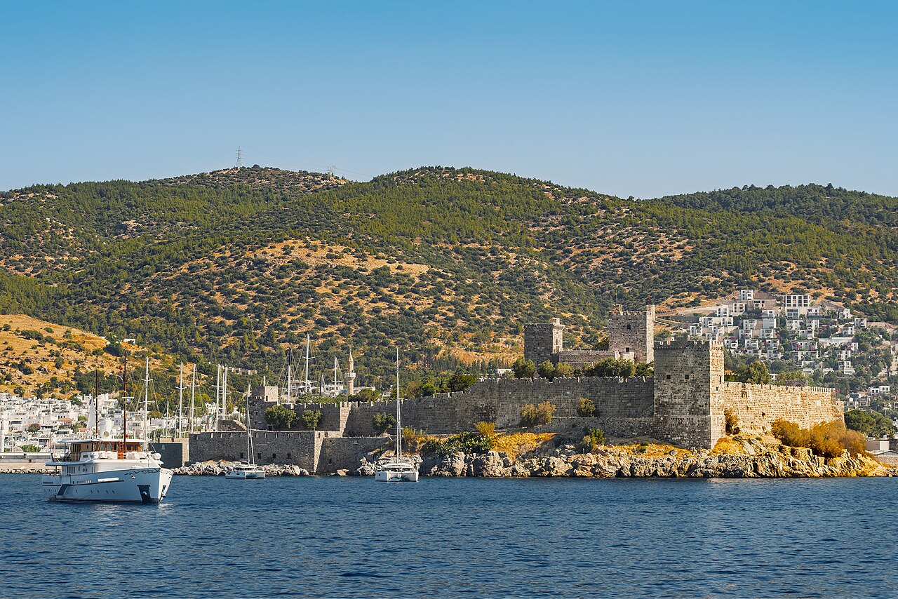 Burg von Bodrum über dem Hafen