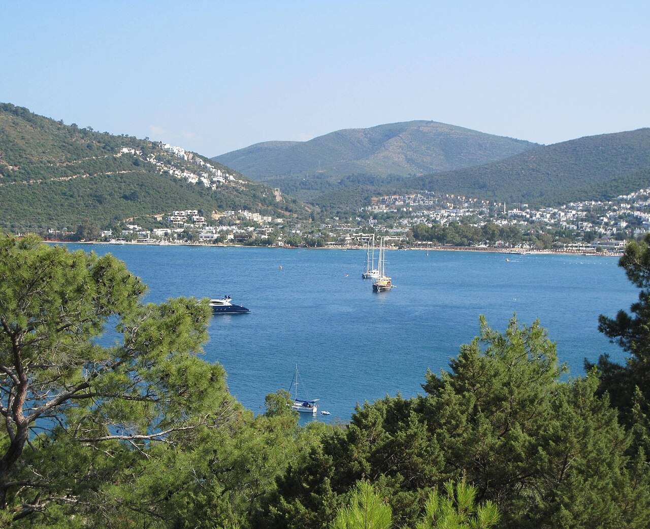 Bucht von Torba mit Küstenort bei Bodrum
